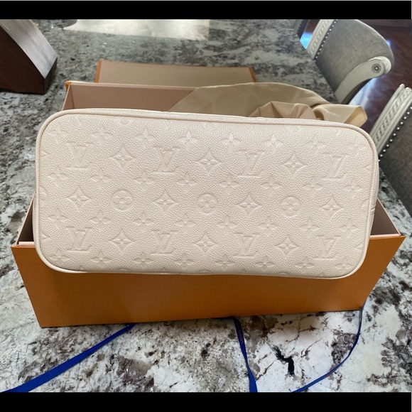 BNWT Empriente Neverfull MM - Picture 2 of 16
